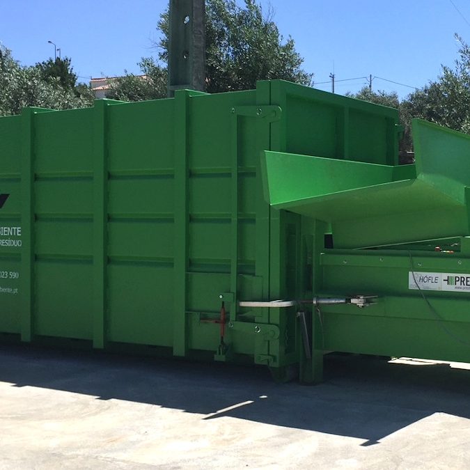 Compactor container for waste management in Linhambiente