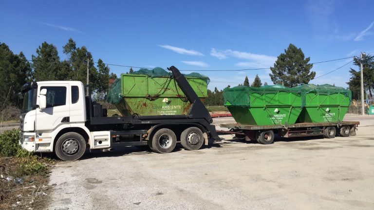 Truck with “Multibenne” containers and trailer for Industrial Waste Management