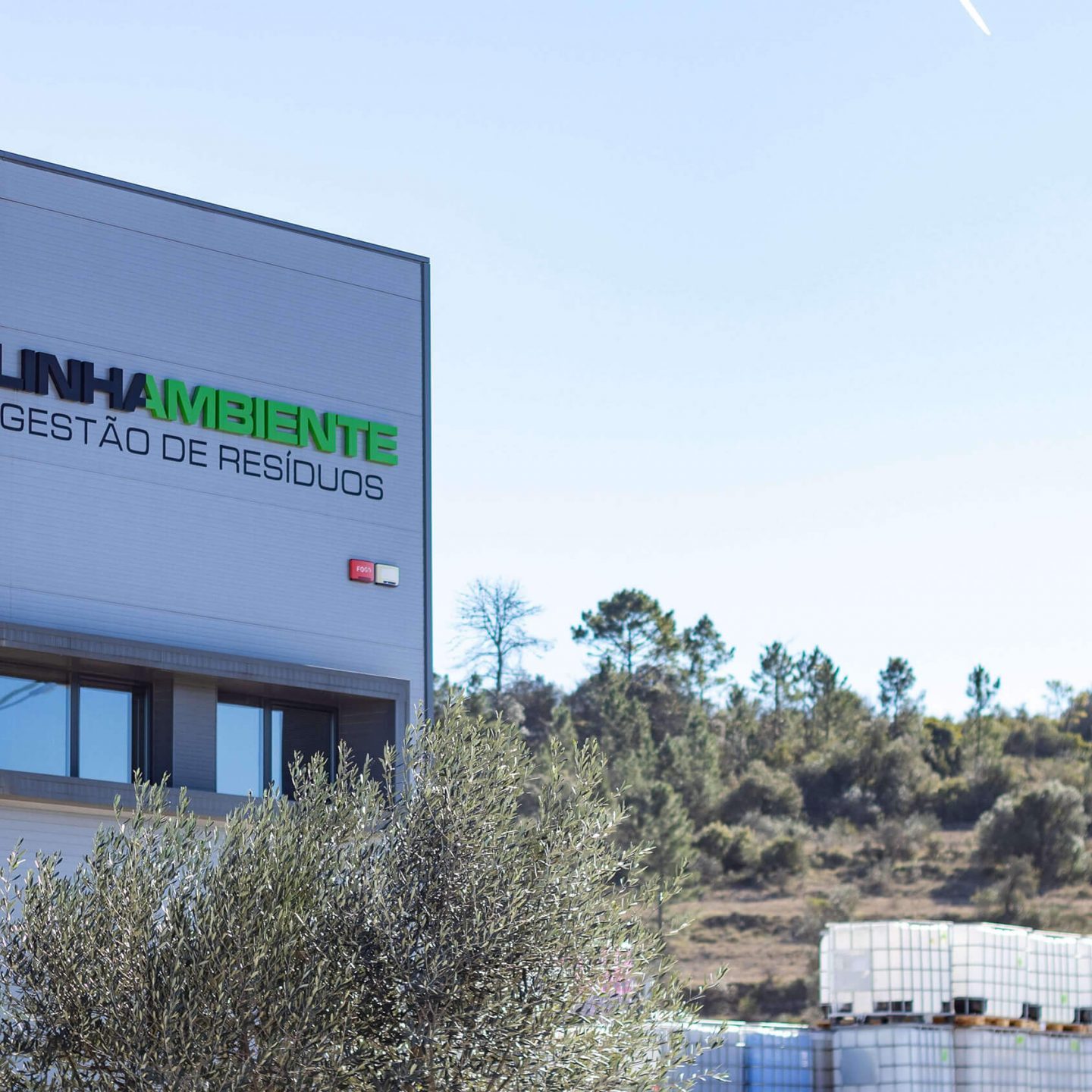 Escritórios da empresa de gestão de resíduos Linhambiente